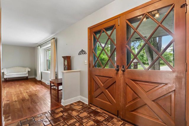 7400 N Pierron ROAD, Glendale, WI 53209