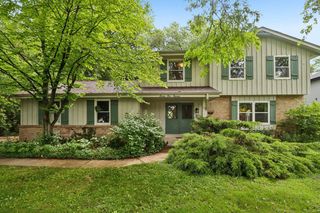 7400 N Pierron ROAD, Glendale, WI 53209