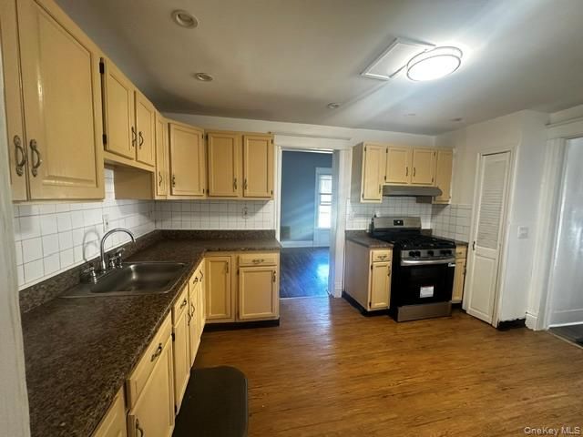 31 Harrison Street 1, Poughkeepsie, NY 12601