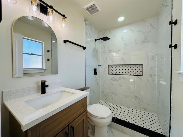 1907 Bunzel St, Houston, TX 77088
