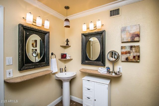 6830 E WETHERSFIELD Road, Scottsdale, AZ 85254