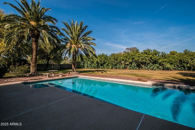 6830 E WETHERSFIELD Road, Scottsdale, AZ 85254