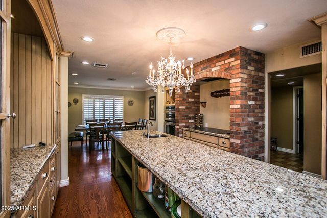 6830 E WETHERSFIELD Road, Scottsdale, AZ 85254