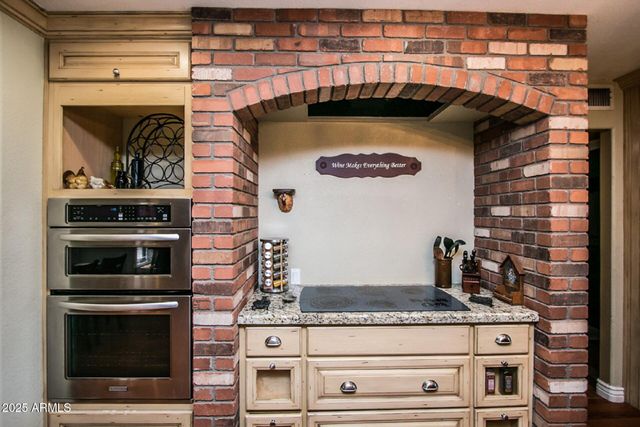 6830 E WETHERSFIELD Road, Scottsdale, AZ 85254