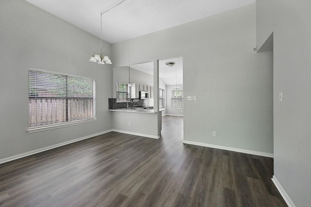 2827 Deep Anchor Way, Crosby, TX 77532