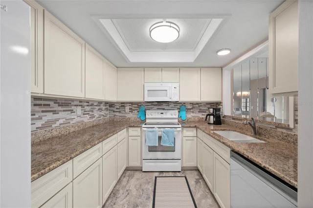 23465 HARBORVIEW ROAD 631, Punta Gorda, FL 33980