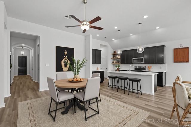 138 Heidi Hill, Castroville, TX 78009