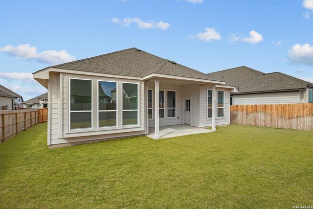 138 Heidi Hill, Castroville, TX 78009