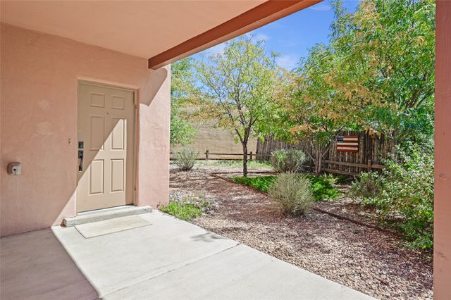7023 Vuelta Vistoso, Santa Fe, NM 87507