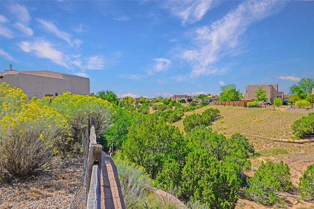 7023 Vuelta Vistoso, Santa Fe, NM 87507