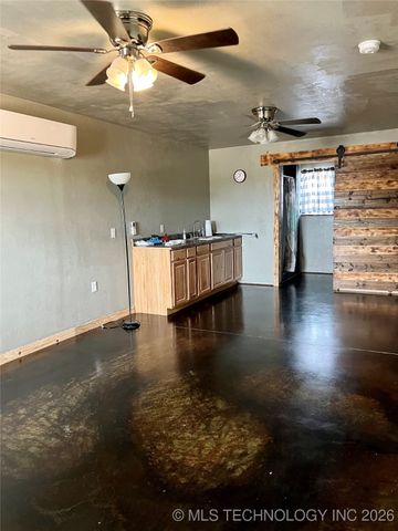 3226 Lark Road, Kingston, OK 73439