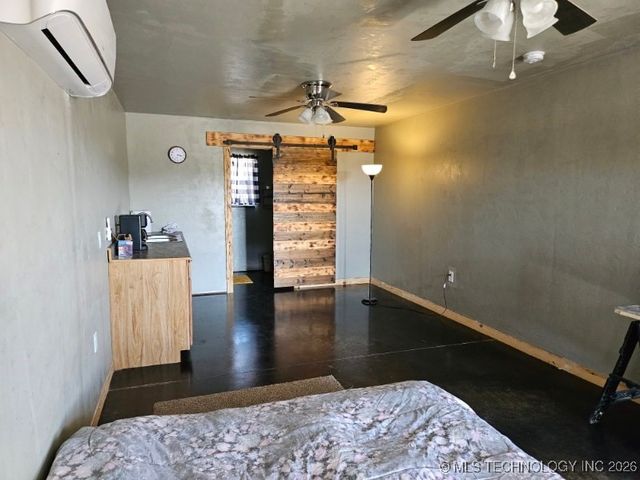 3226 Lark Road, Kingston, OK 73439