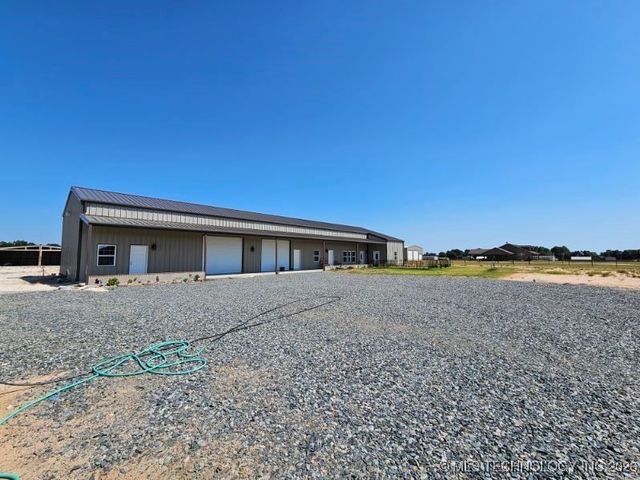 3226 Lark Road, Kingston, OK 73439