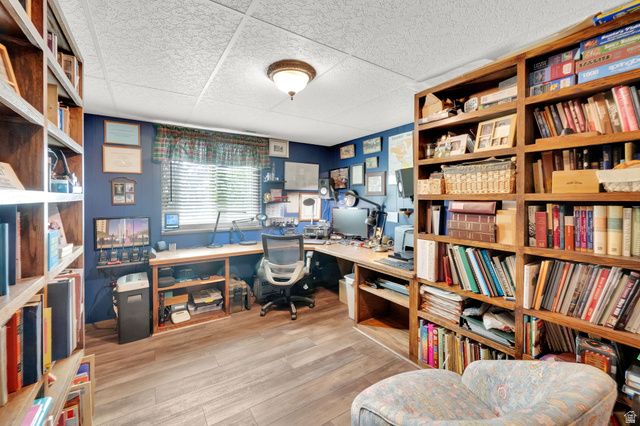 698 E 200 S, Bountiful, UT 84010