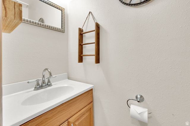 698 E 200 S, Bountiful, UT 84010