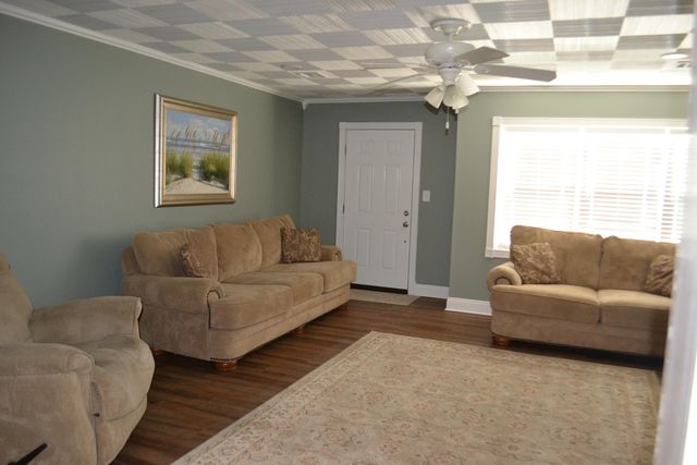 17449 East Main Street, Galliano, LA 70354