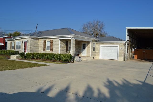 17449 East Main Street, Galliano, LA 70354