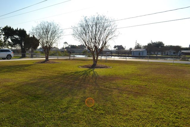 17449 East Main Street, Galliano, LA 70354