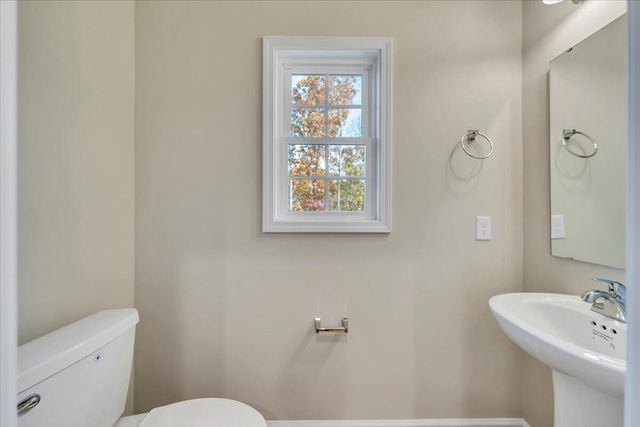 1109 Niagara RD, Vinton, VA 24179