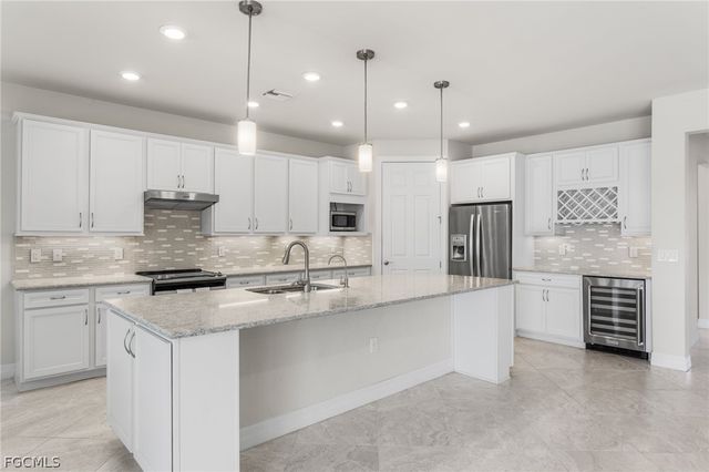 11719 Bowes CIR, Fort Myers, FL 33913