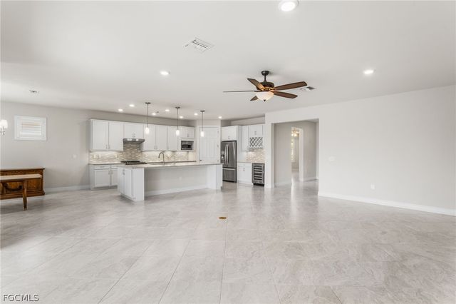 11719 Bowes CIR, Fort Myers, FL 33913