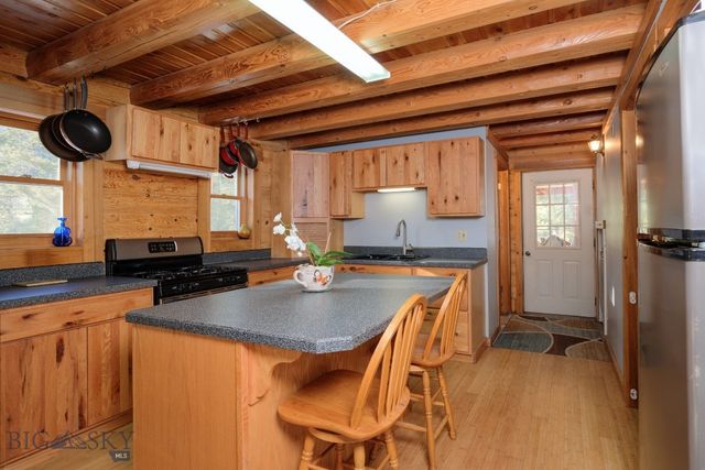 1155 &1269 Dudley Creek Road, Gallatin Gateway, MT 59730