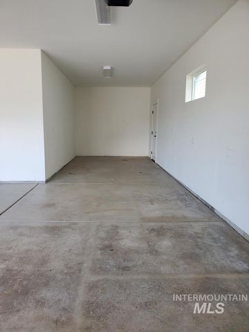11462 W Heliopsis Dr, Star, ID 83669