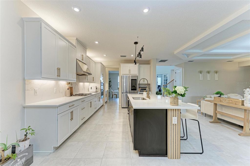 Image 12 of property listing at 16528 PAYNES MILL DRIVE, Bradenton, FL 34211