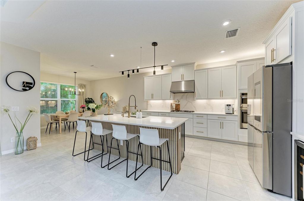 Image 13 of property listing at 16528 PAYNES MILL DRIVE, Bradenton, FL 34211