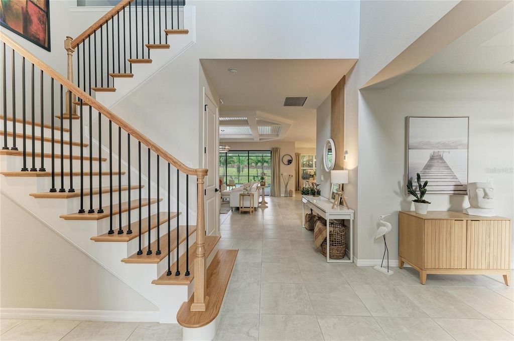 Image 4 of property listing at 16528 PAYNES MILL DRIVE, Bradenton, FL 34211