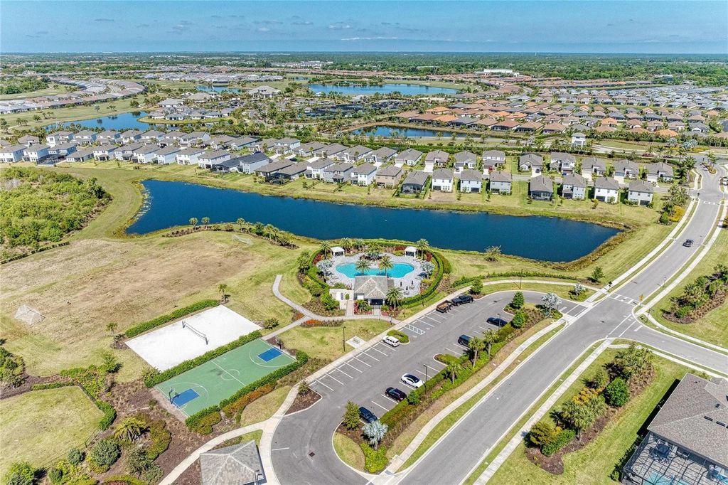 Image 71 of property listing at 16528 PAYNES MILL DRIVE, Bradenton, FL 34211