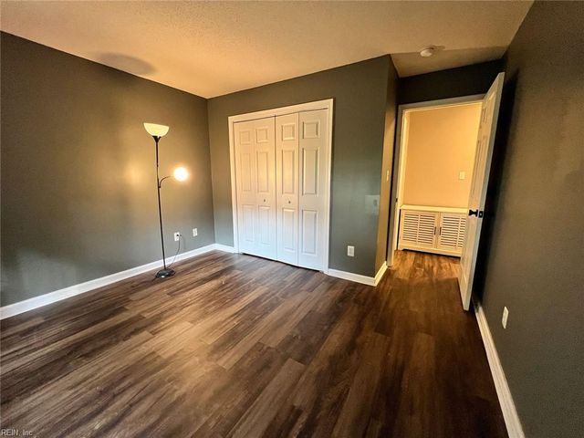 120 Misty Ridge LN, Suffolk, VA 23434
