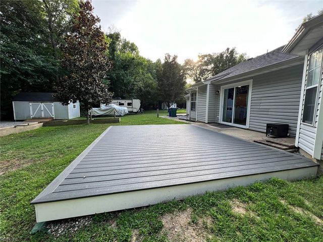 120 Misty Ridge LN, Suffolk, VA 23434