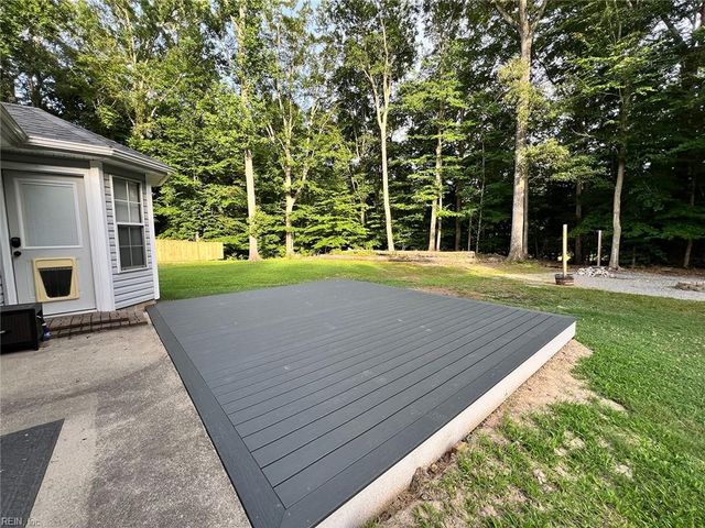 120 Misty Ridge LN, Suffolk, VA 23434