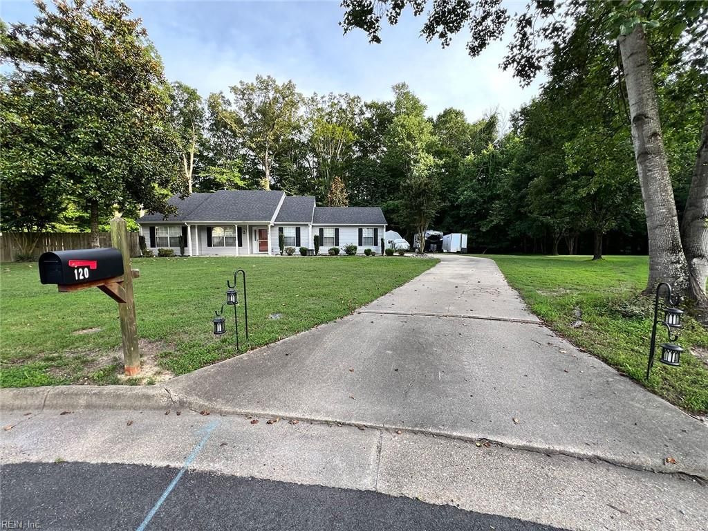 120 Misty Ridge LN, Suffolk, VA 23434