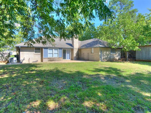 3318 Pheasant Run Road, Norman, OK 73072