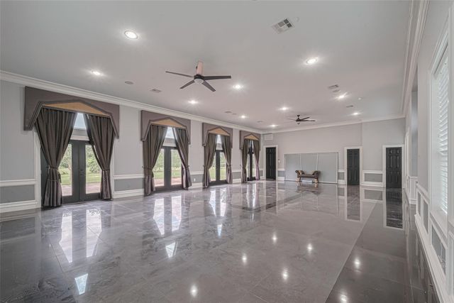 2602 Avenue L, Santa Fe, TX 77510