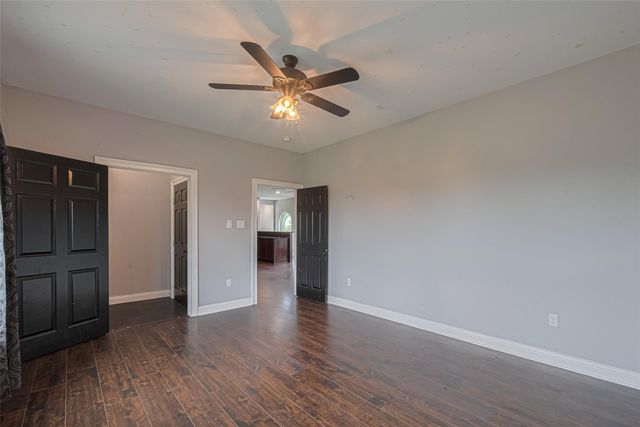2602 Avenue L, Santa Fe, TX 77510
