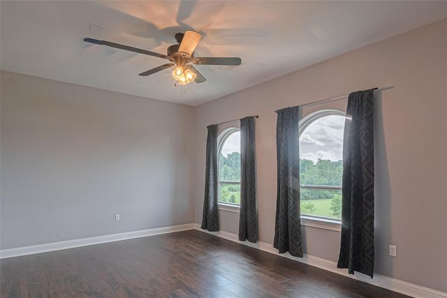 2602 Avenue L, Santa Fe, TX 77510