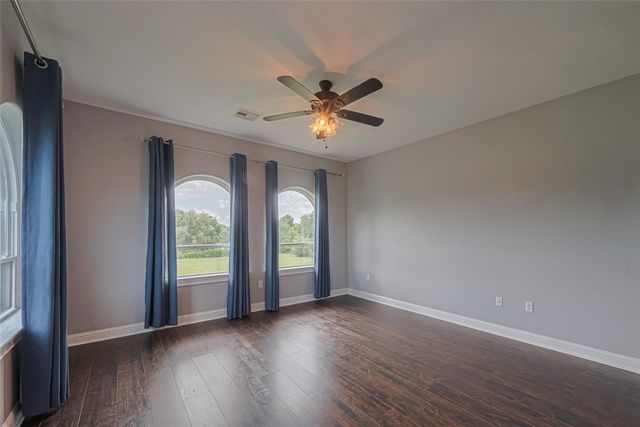 2602 Avenue L, Santa Fe, TX 77510