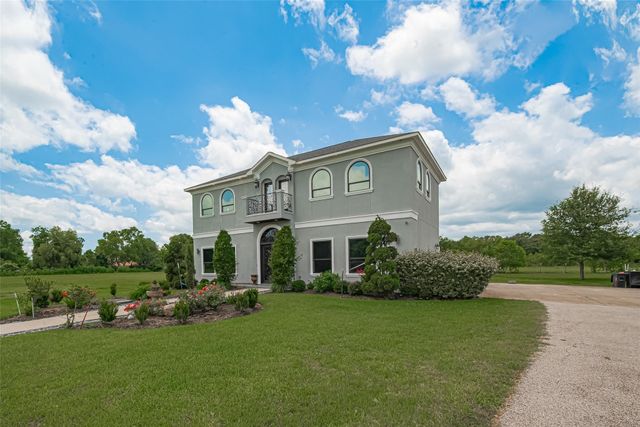 2602 Avenue L, Santa Fe, TX 77510