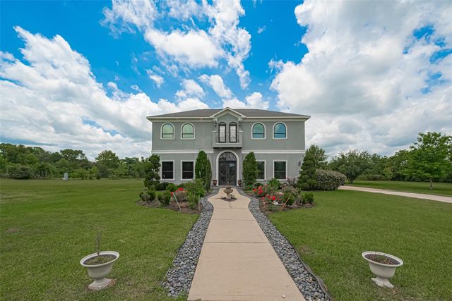 2602 Avenue L, Santa Fe, TX 77510