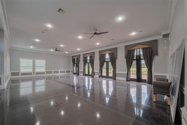 2602 Avenue L, Santa Fe, TX 77510