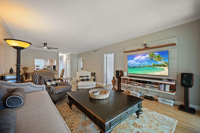 900 SW 12th Street 105, Fort Lauderdale, FL 33312