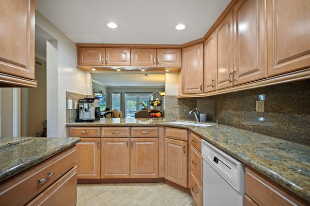 900 SW 12th Street 105, Fort Lauderdale, FL 33312