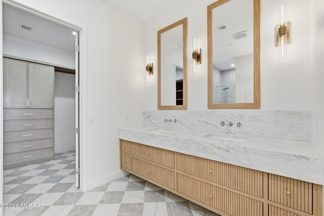 3390 Jayte Court W, Tucson, AZ 85745