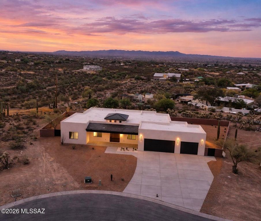 3390 Jayte Court W, Tucson, AZ 85745