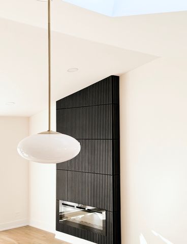 703 N Gibbons Avenue, Arlington Heights, IL 60004