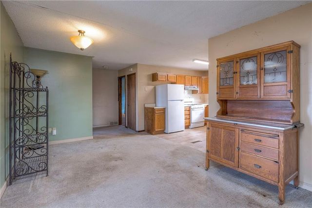 21001 E 307th Street, Harrisonville, MO 64701