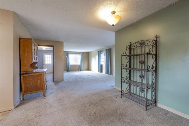 21001 E 307th Street, Harrisonville, MO 64701